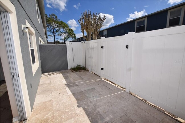 Building Photo - 13098 Lexington Summit St