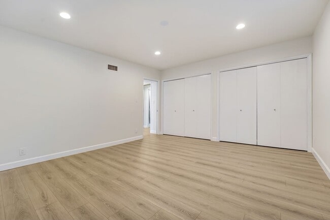 Building Photo - Beautifully rehabbed Highland Park Home!