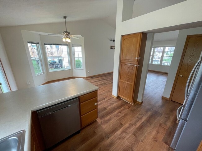 Building Photo - Beautiful open-concept ranch