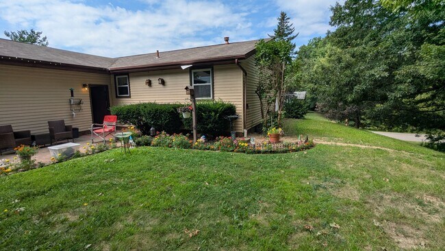 Building Photo - 3626 Forestdale Ave SW