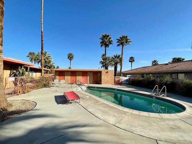 Building Photo - COMING SOON! 1 Bedroom 1 Bathroom Apartment in Palm Desert! CLOSE TO EL PASEO