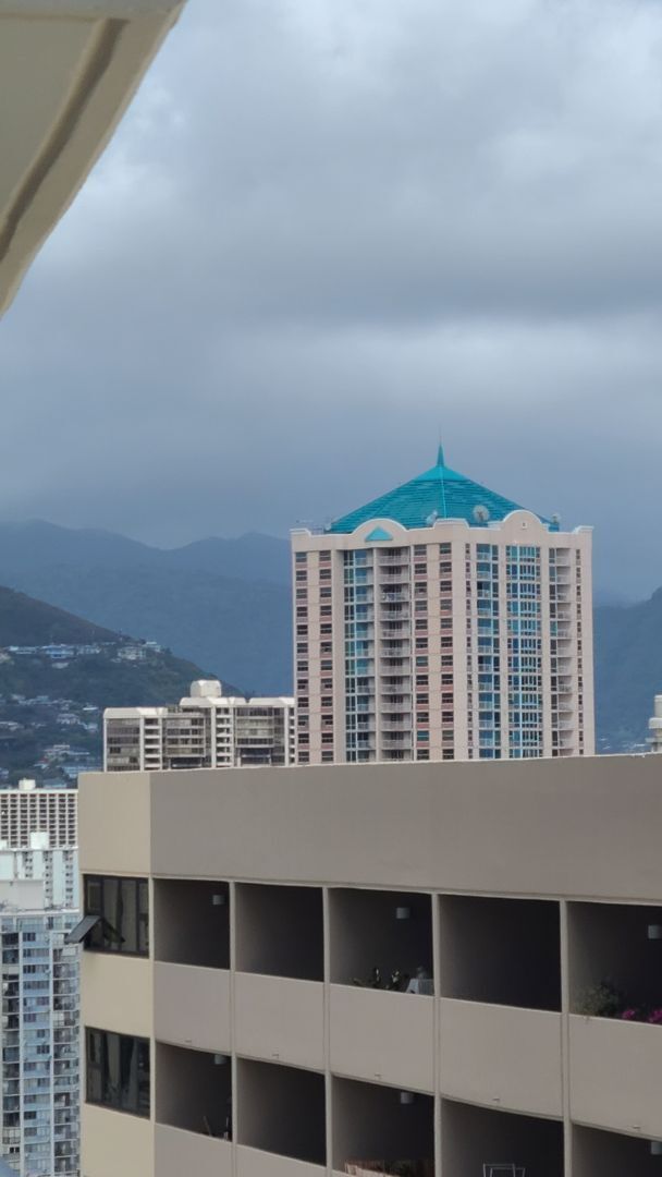 Building Photo - Brand New Kakaako Ililani Condo 2 bedroom ...