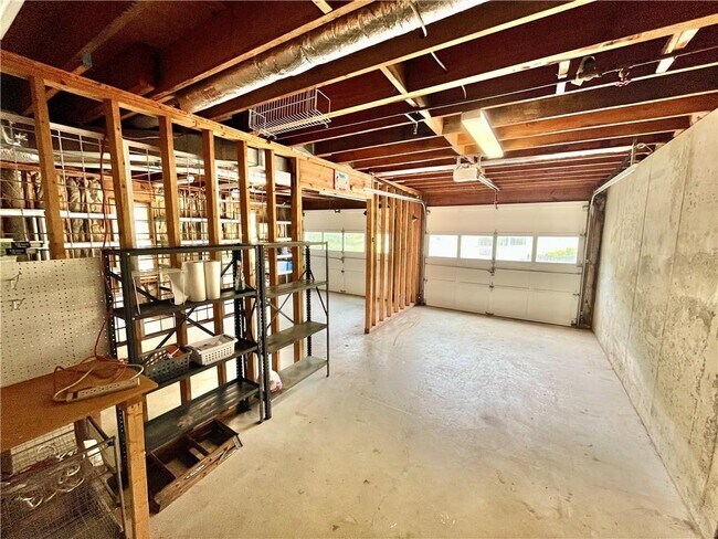 Building Photo - 93 Radford Cir SW