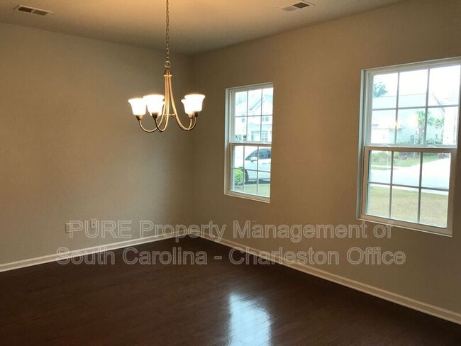 Building Photo - 3071 Conservancy Ln