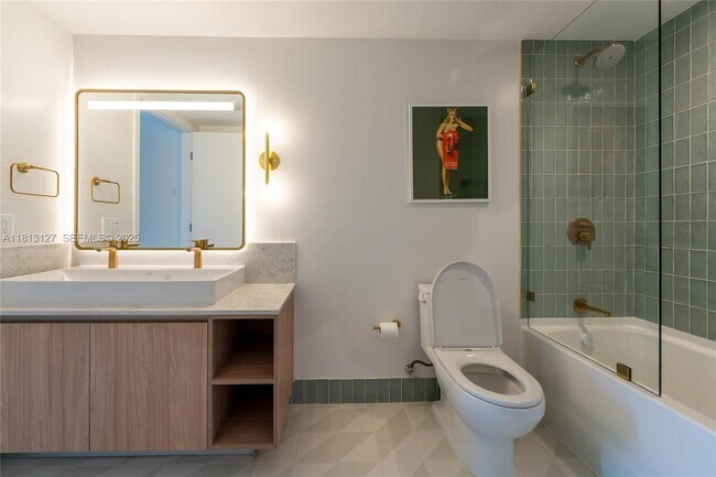 Building Photo - 159 NE 6th St