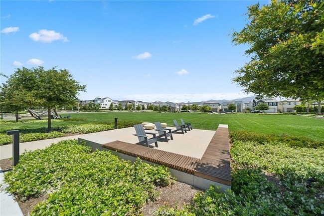 Building Photo - 151 Paddlewheel