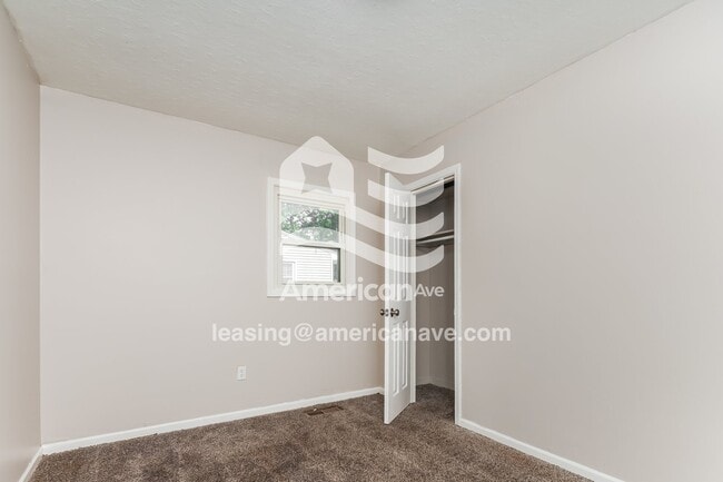 Building Photo - 2195 Mountview Cir