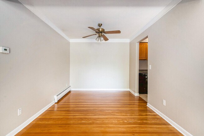 Building Photo - 1249 Island Dr