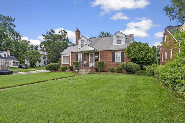 Building Photo - 3700 Kennedy Street