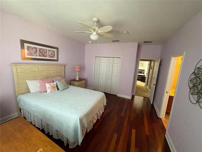 Building Photo - 9718 Pineola Dr