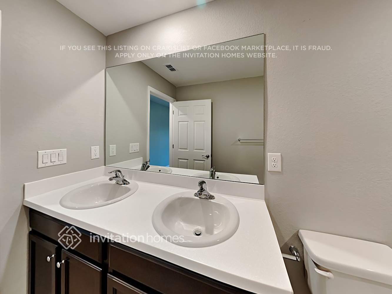 Building Photo - 16350 Perdida Ct