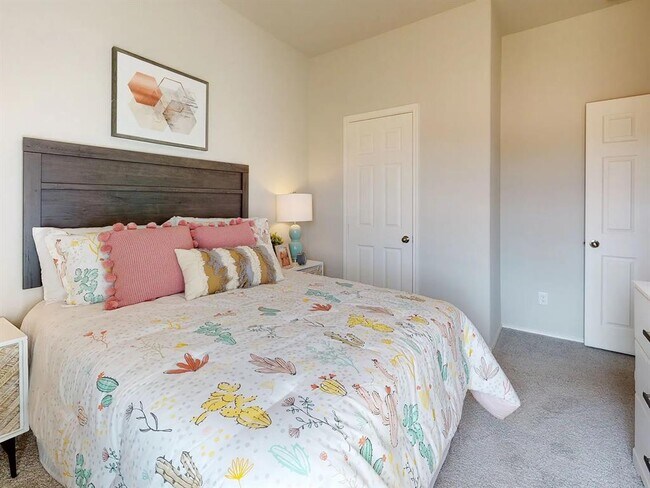Building Photo - 10423 Cloud Nine Ct