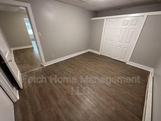 Building Photo - 6 Reese Ave