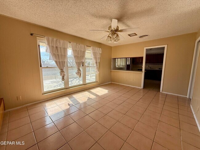 Building Photo - 2900 Polk Ave