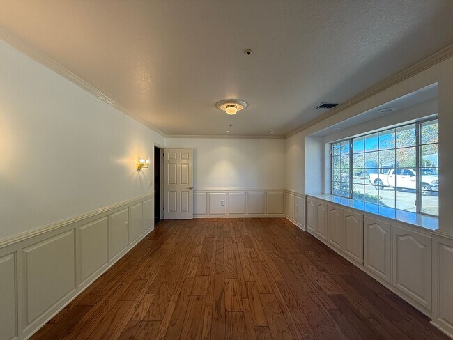 Building Photo - Acton 4 bedroom on Dirt Road