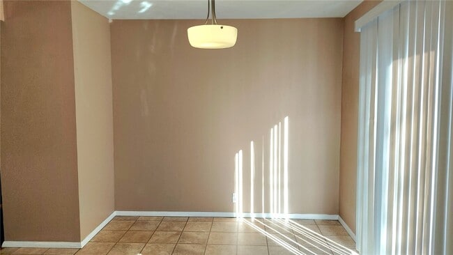 Building Photo - 1920 Americana Way