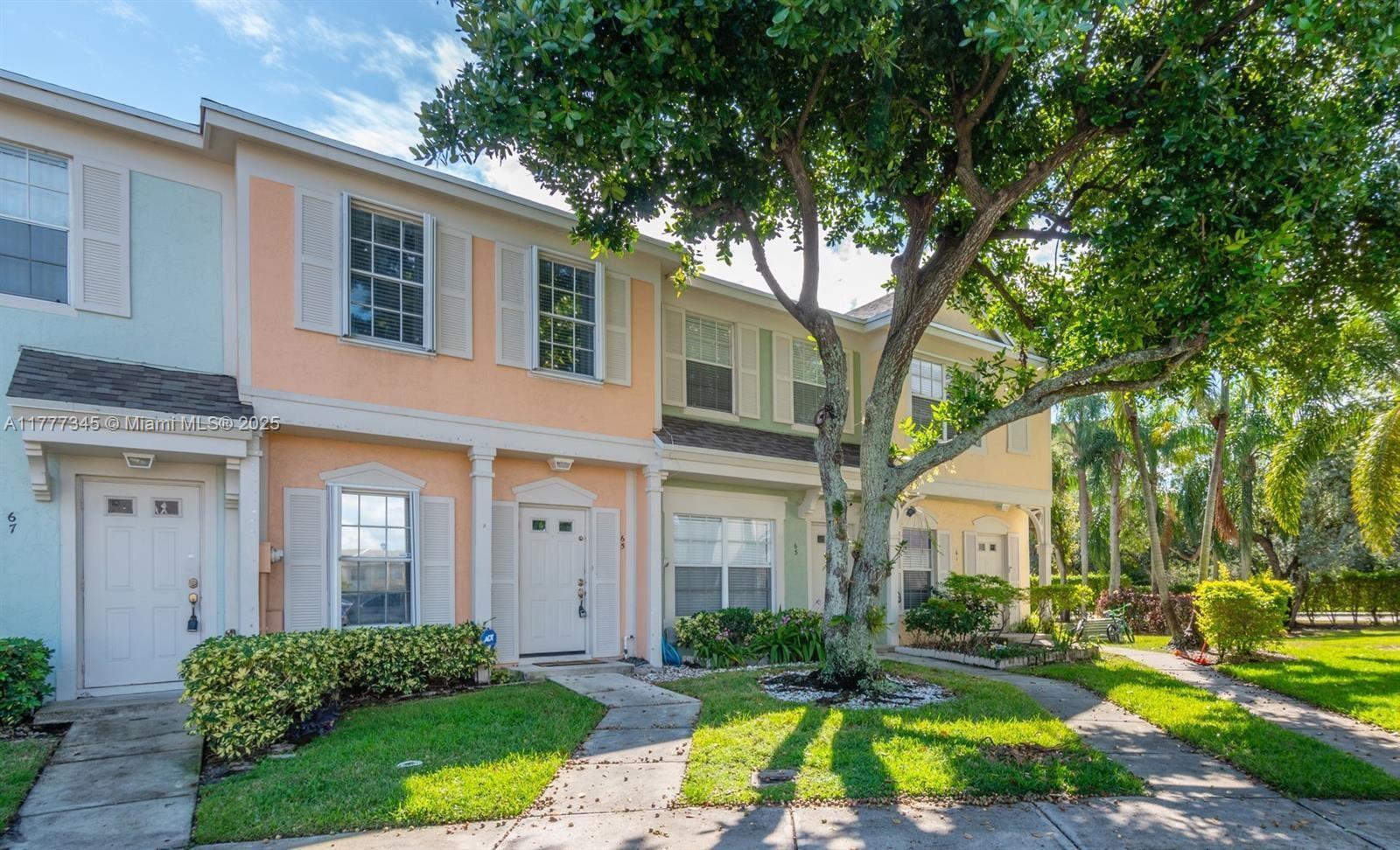 SO FLO Real Estate Group 65 WHITEHEAD CIR WESTON - 65 Whitehead Cir