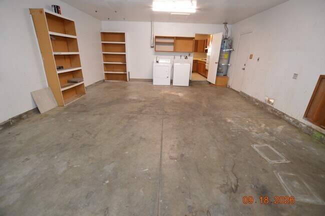 Building Photo - 617 Vincent Way