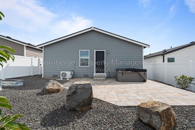 Building Photo - 4462 Vel Vw Ct