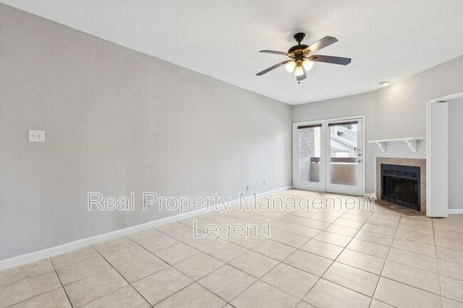 Building Photo - 5550 Spring Valley Rd