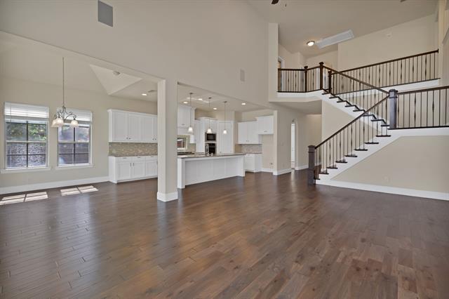 Building Photo - 2600 Fairhill Ln