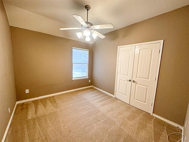Building Photo - 1715 Nestledown Dr