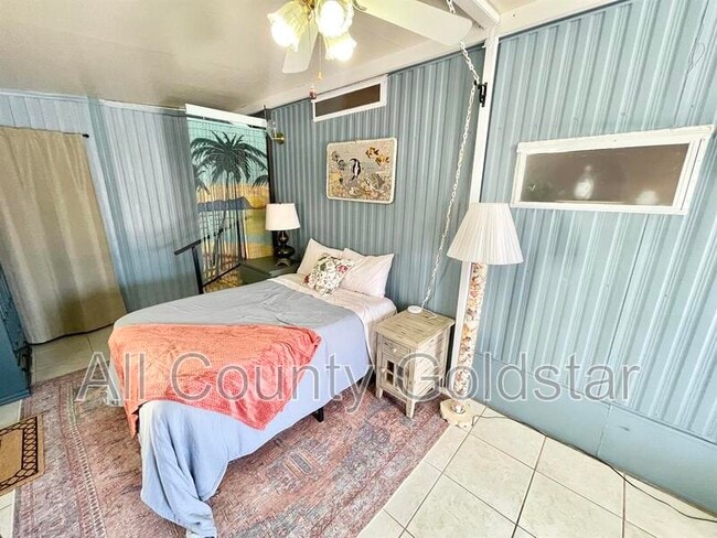 Building Photo - 1475 Flamingo Dr