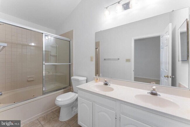 Building Photo - 14164 Compton Valley Way