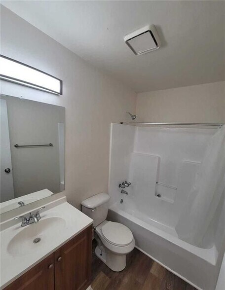 Building Photo - 432 Atwood St SW