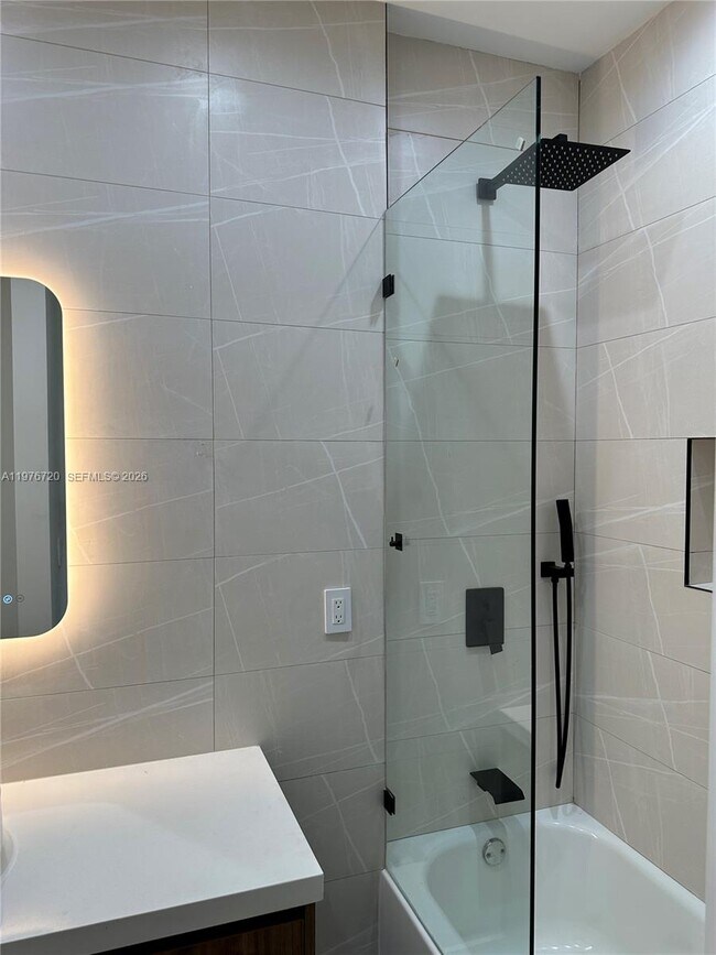 Building Photo - Southwest 32nd Avenue, Fort Lauderdale, FL 33312 - 4 BR 2 BA townhouse