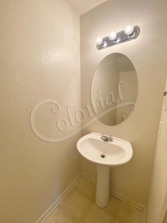 Building Photo - 4bd/2.5 in Killeen TX