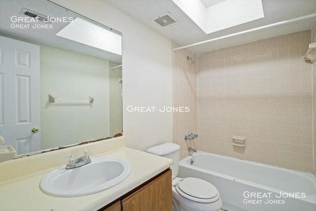 Building Photo - 5135 Indian Lakes Ct