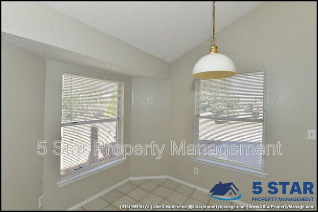 Building Photo - 12257 Robert Dahl Dr