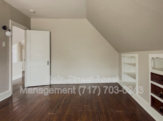 Building Photo - 269 Chestnut St
