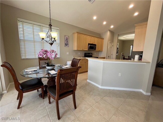 Building Photo - 6809 Ascot Dr