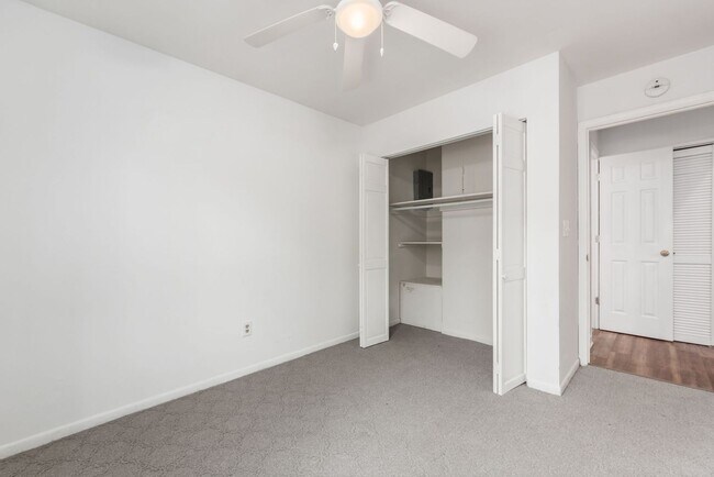 Building Photo - 981 Highland St