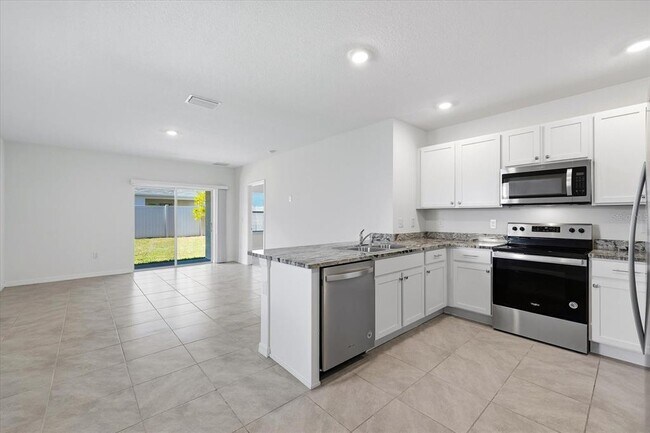 Building Photo - 2901 Maiden Grass Isle