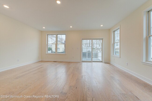 Building Photo - 8 Raritan Ave