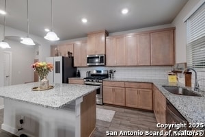 Building Photo - 724 Ft Leonard