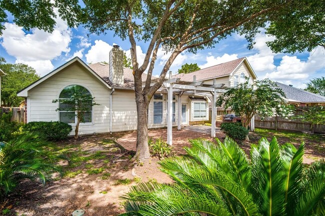 Building Photo - 7302 Hollow Field Ln