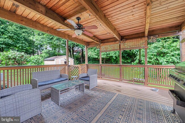 Building Photo - 25921 Largo Ct