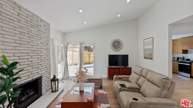 Building Photo - 5304 Baza Ave