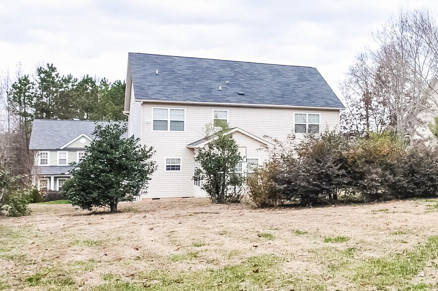 Building Photo - 5245 Emerald Spring Dr