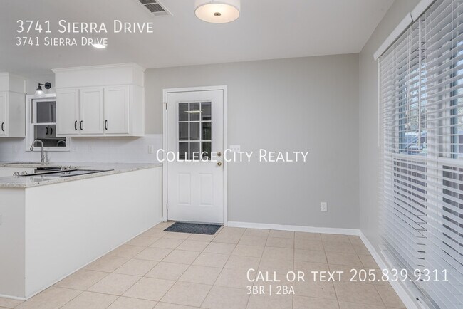 Building Photo - 3741 Sierra Dr