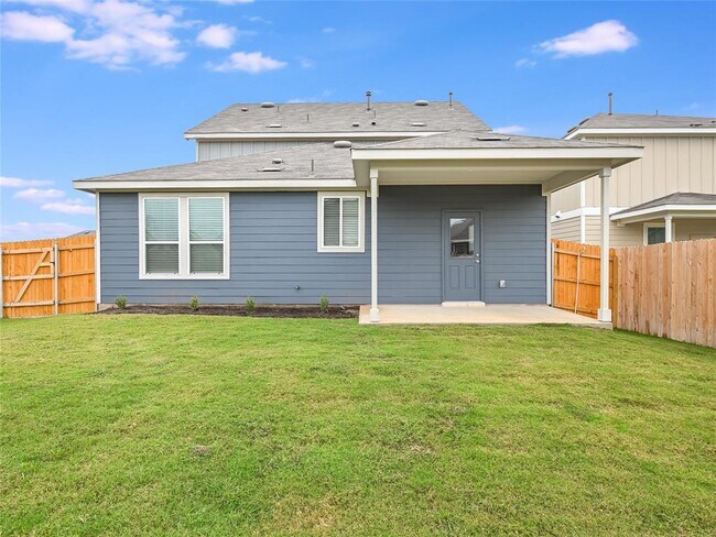 Building Photo - 1625 Holly Lk Dr