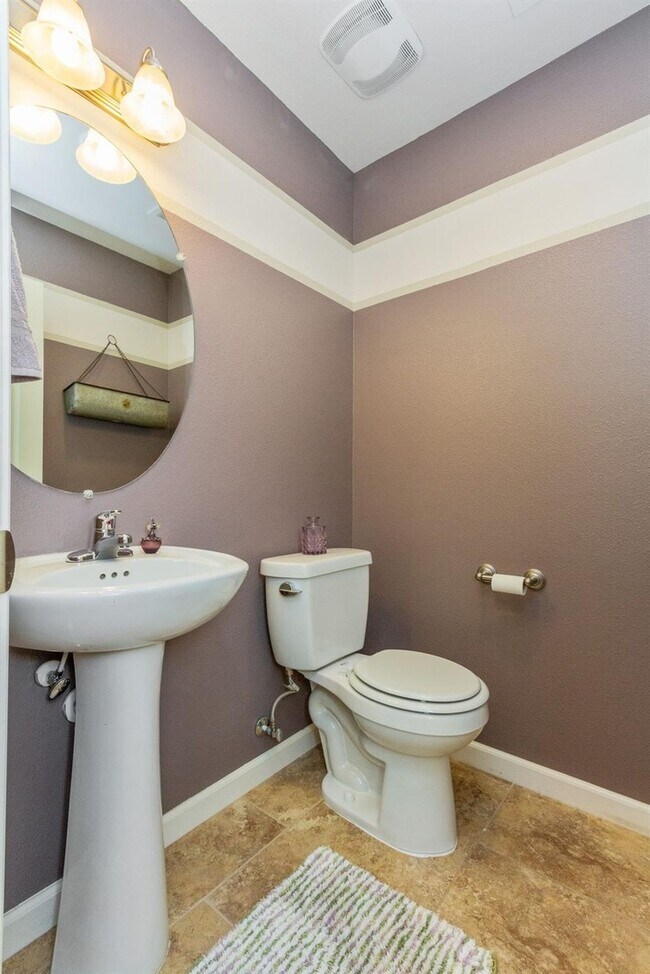 Building Photo - 1332 Joy Dr