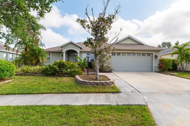 Building Photo - 3-Bed 2-Bath Unfurnished Pool Home - Greenfield Plantation