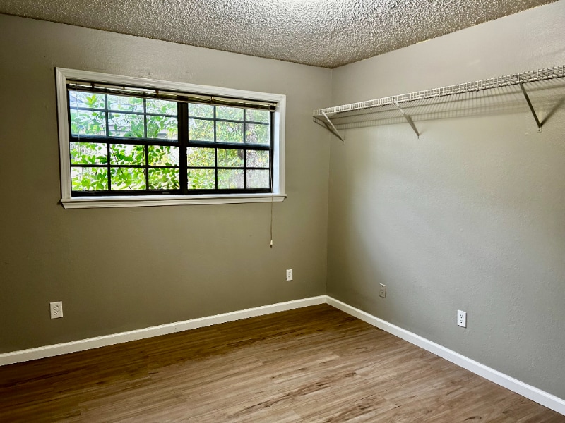 Building Photo - 905 Cherokee St