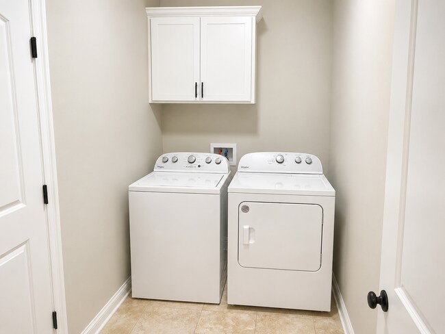 Building Photo - 11660 Brookstone Dr