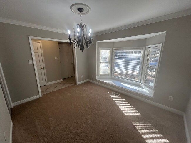 Building Photo - 2 Bed | 2.5 Bath Townhome in Raleigh with ...